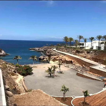 Skyline View - Free Private Parking Including & Guest Bonus Apartamento