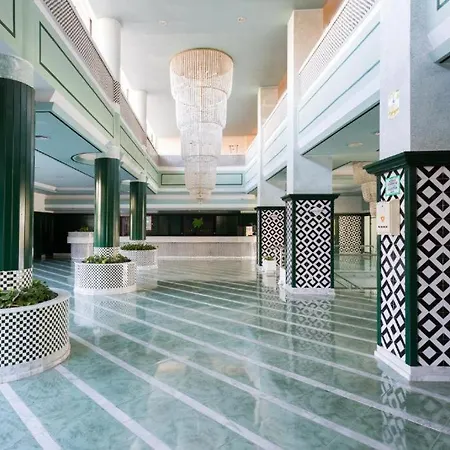 Apartamento Skyline View - Free Private Parking Including & Guest Bonus