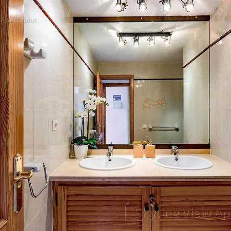 Skyline View - Free Private Parking Including & Guest Bonus Адехе