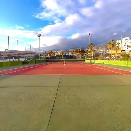 Skyline View - Free Private Parking Including & Guest Bonus Apartamento Costa Adeje (Tenerife)