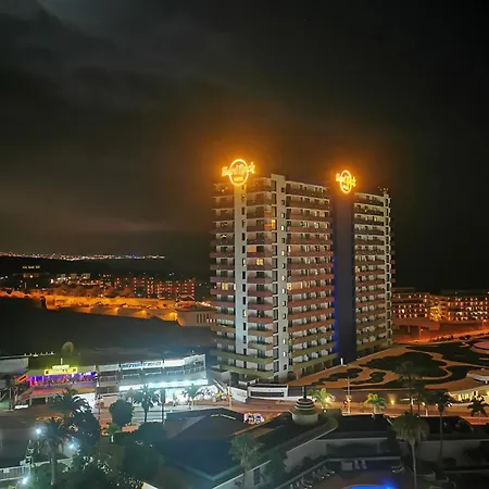 Apartamento Skyline View - Free Private Parking Including & Guest Bonus