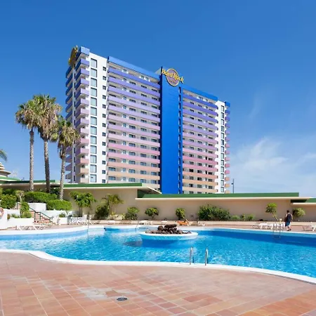 Apartment Skyline View - Free Private Parking Including & Guest Bonus *
