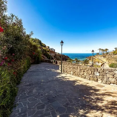 Appartamento Skyline View Apartment - Free Private Parking High Speed Wi-Fi