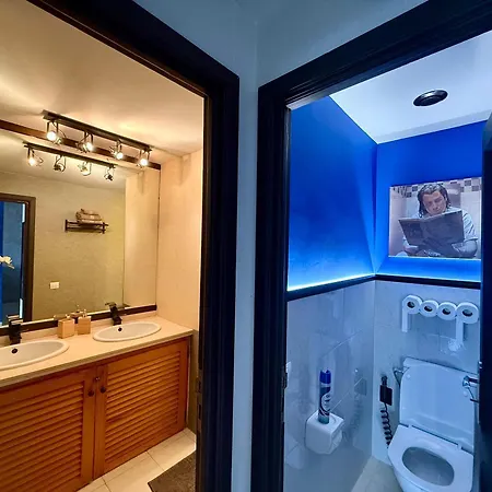Skyline View Apartment - Free Private Parking High Speed Wi-Fi * Costa Adeje (Tenerife)