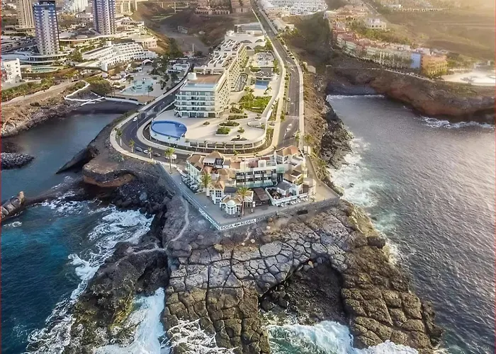 Skyline View - Free Private Parking Including & Guest Bonus